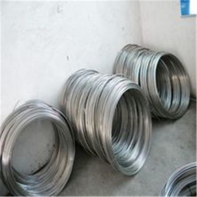 精密飾品的靈動骨架 解析316霧面與光面不銹鋼彈簧線